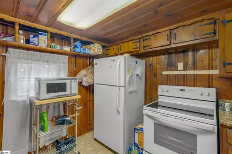 Kitchen - 818 Rice Rd, Easley, SC 29640 photo 2 of 4