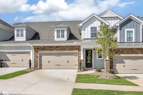 18 Hasbrook Ln, Greenville, SC 29607