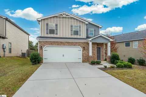 111 Heatherwood Ln, Greer, SC 29651
