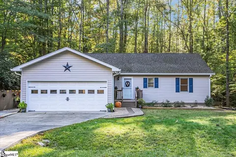 236 Camellia St, Westminster, SC 29693