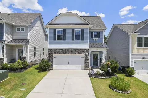 206 Bromley Fold Ln, Simpsonville, SC 29680