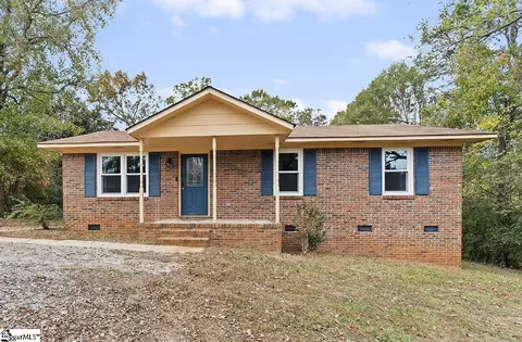 517 Piedmont Ave, Clinton, SC 29325