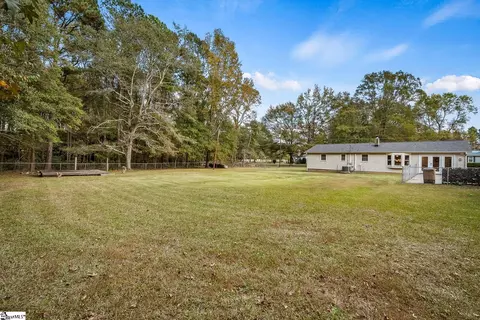 Exterior - 220 Lewis Rd, Williamston, SC 29697 photo 5 of 8