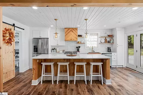 Kitchen - 220 Lewis Rd, Williamston, SC 29697 photo 1 of 5