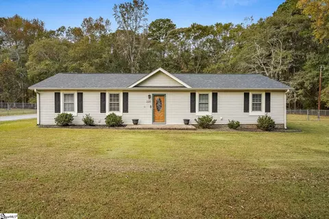 220 Lewis Rd, Williamston, SC 29697