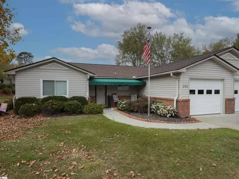 205 Lakeside Cir, Greenville, SC 29615