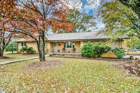 623 Watkins Rd, Greenville, SC 29617
