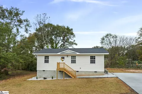 901 E South 1st St, Seneca, SC 29678