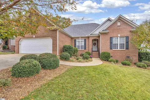121 Plum Creek Ln, Greenville, SC 29607