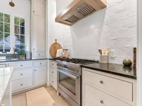 Kitchen - 231 S Lake Dr, Sunset, SC 29685 photo 4 of 4