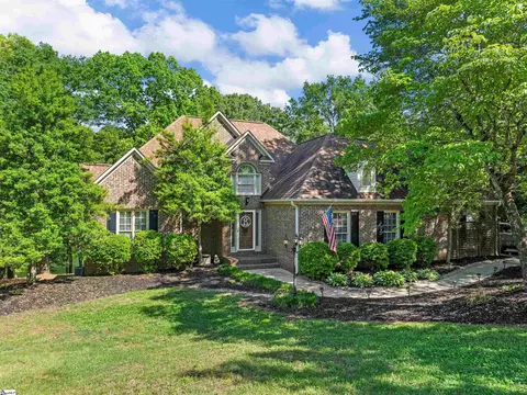 113 Englewood Dr, Inman, SC 29349