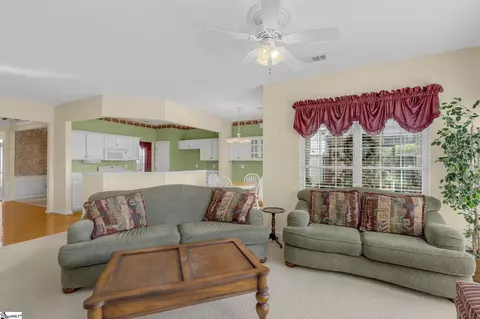 105 St James Place Dr, Greer, SC 29650 photo 11