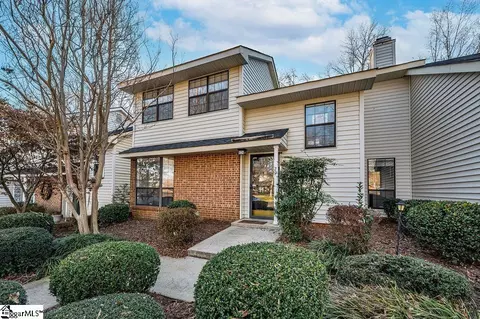 29 Forest Lake Dr, Simpsonville, SC 29681