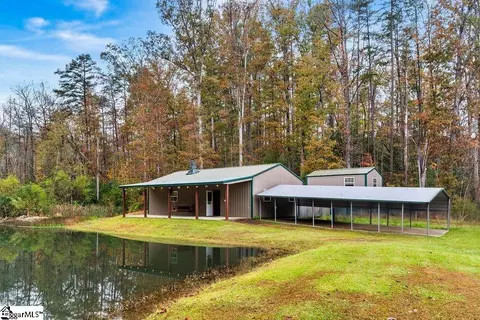 217 Country Creek Dr, Pickens, SC 29671