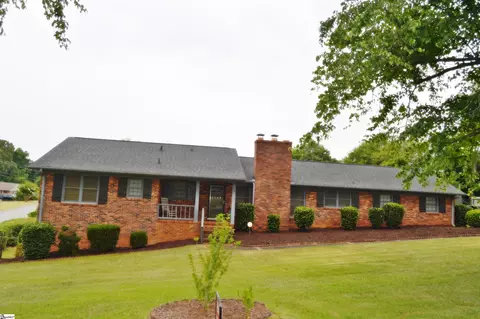 104 Westover Dr, Greer, SC 29651