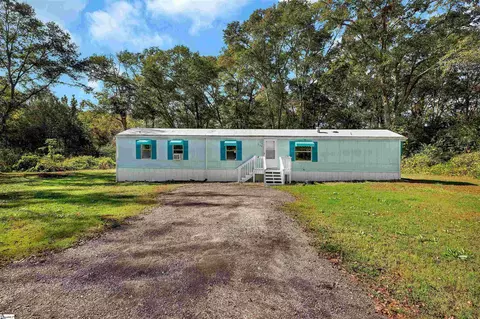 315 Shirley Cir, Townville, SC 29689
