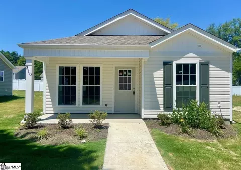 310 Dillon Dr, Clinton, SC 29325