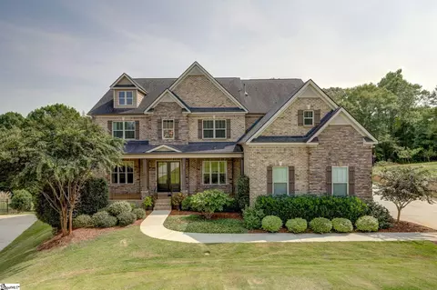 326 Tuxedo Ln, Greer, SC 29651