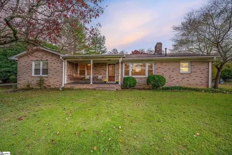 3 Chasta Ave, Greenville, SC 29615