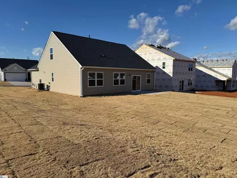 Exterior - 1102 Berry Patch Dr, Lyman, SC 29365 photo 3 of 4