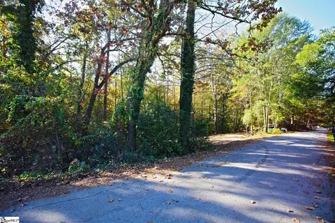 101 Hughes St, Seneca, SC 29672 photo 5