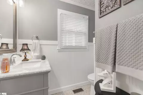 Bath - 1108 Devenger Rd, Greer, SC 29650 photo 1 of 4