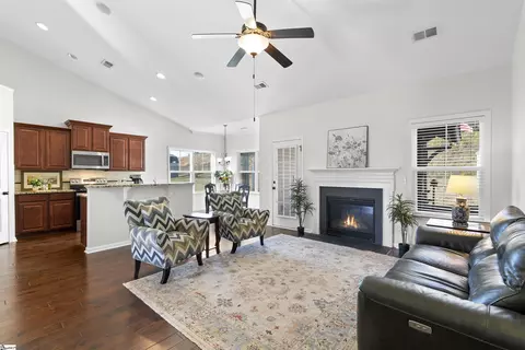 108 Avendell Dr, Easley, SC 29642 photo 9
