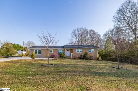 5 Miriam St, Lyman, SC 29365