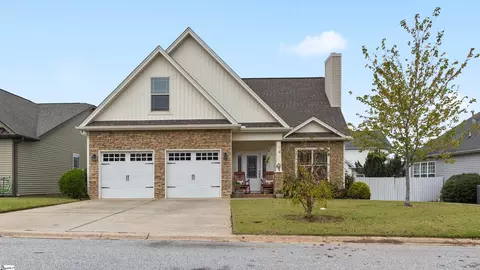 206 Downs Rd, Greenville, SC 29617