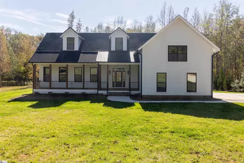 212 Nokota Dr, Pelzer, SC 29669
