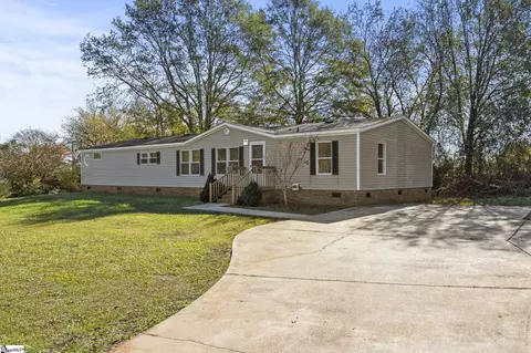 2805 Anderson Hwy, Liberty, SC 29657