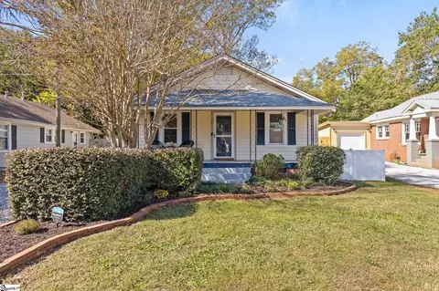 104 Edwards St, Greenville, SC 29609