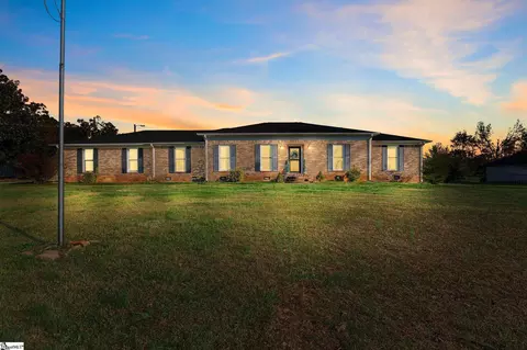 274 Fairhaven Dr, Greer, SC 29651