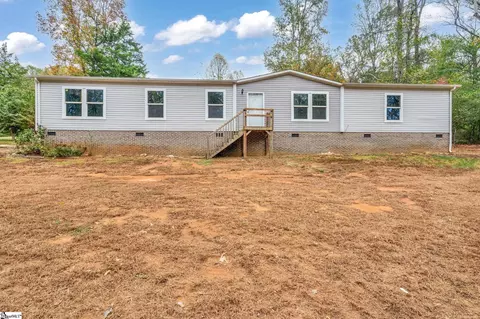 207 Cedar Dr, Piedmont, SC 29673