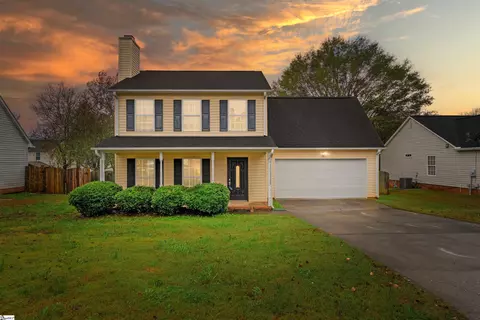 107 Fawnbrook Dr, Greer, SC 29650