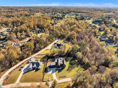 View/Area - 141 Beechwood Dr, Greer, SC 29651 photo 2 of 5