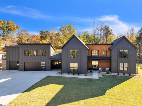 Exterior - 141 Beechwood Dr, Greer, SC 29651 photo 2 of 7