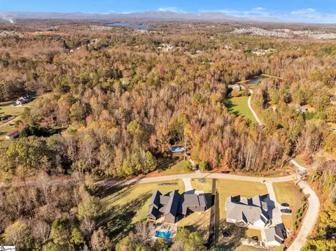 View/Area - 141 Beechwood Dr, Greer, SC 29651 photo 4 of 5