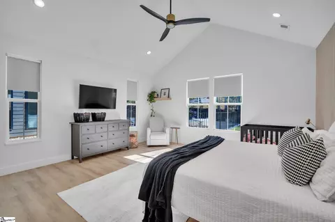 Bedroom - 141 Beechwood Dr, Greer, SC 29651 photo 2 of 7