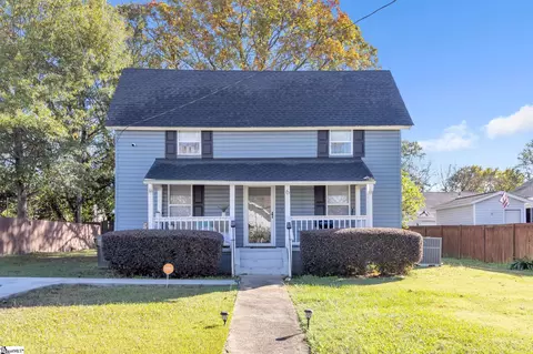 6 8th St, Greer, SC 29651