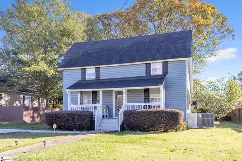 6 8th St, Greer, SC 29651 photo 2