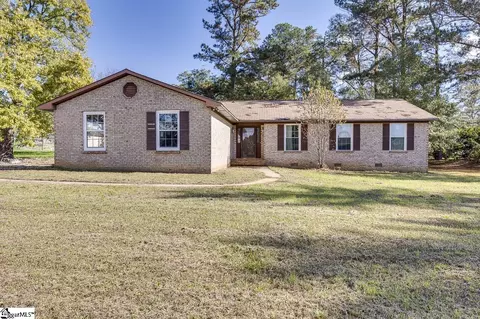 3622 Parris Bridge Rd, Boiling Springs, SC 29316