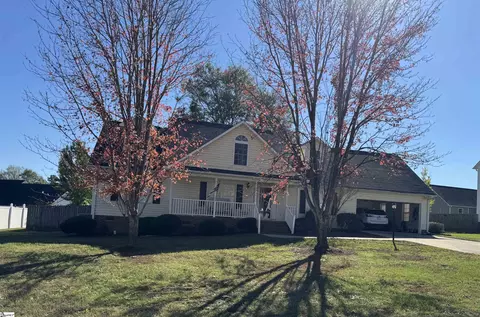 120 Amberwood Dr, Anderson, SC 29621