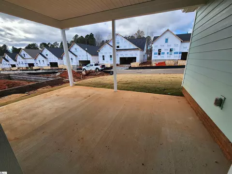 102 Currituck Dr, Greer, SC 29651 photo 7
