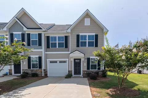9 Englefield Dr, Fountain Inn, SC 29644
