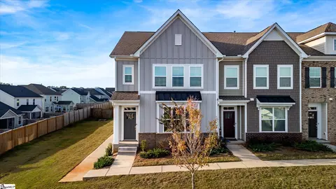 109 Sothel Ct, Greer, SC 29651