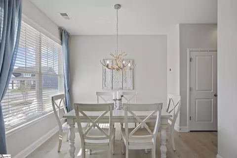 Dining - 103 Townsend Ave, Greer, SC 29651 photo 1 of 2