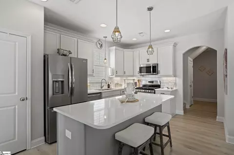 Kitchen - 103 Townsend Ave, Greer, SC 29651 photo 1 of 5