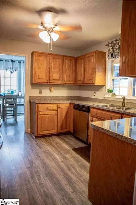 Kitchen - 498 Hendricks Rd, Easley, SC 29642 photo 2 of 2