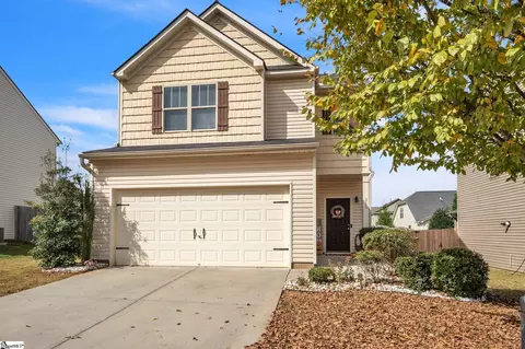 315 Barrett Chase Dr, Simpsonville, SC 29680